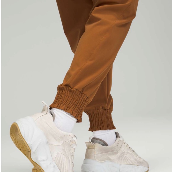 Lululemon | Stretch Travel Woven Jumpsuit - Picture 10 of 10